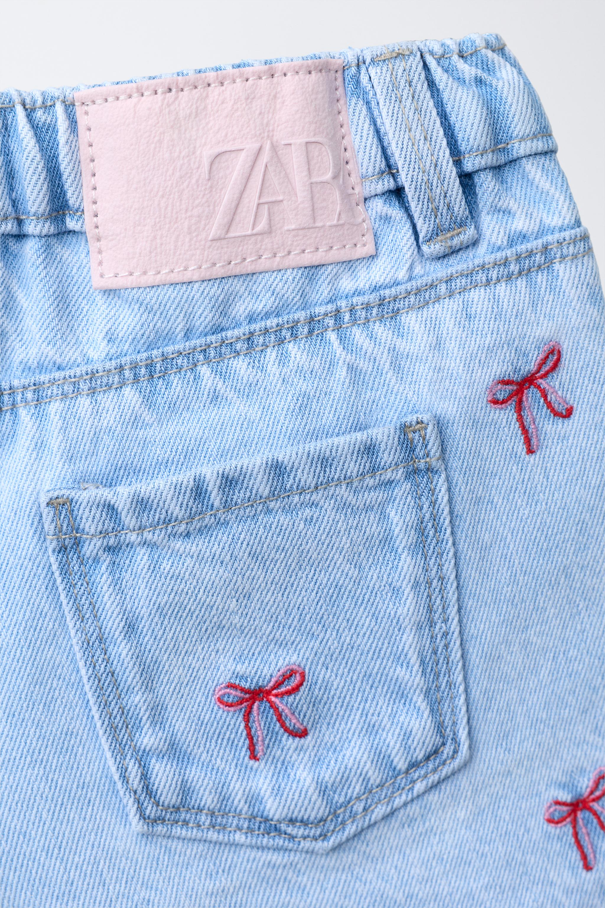 MOM FIT DENIM SHORTS WITH EMBROIDERED BOWS